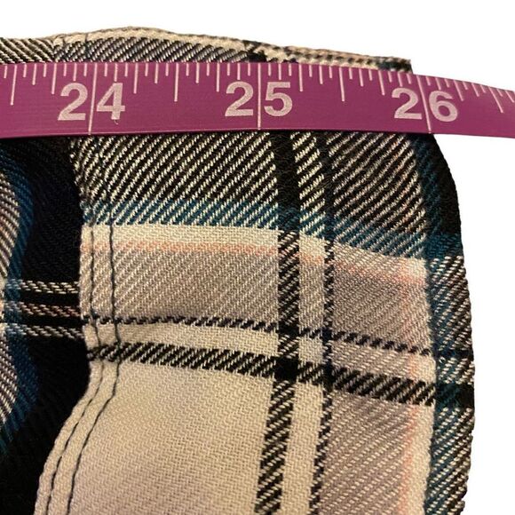 Aeropostale Navy and White Plaid Flannel Long Sleeve Button Down Top Sz XL - Picture 12 of 13